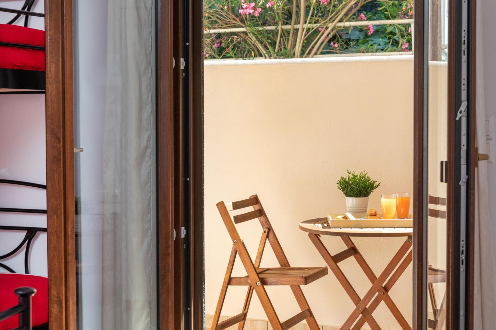 Naxos Diamond Studios Apartments Naxos City 客房 照片